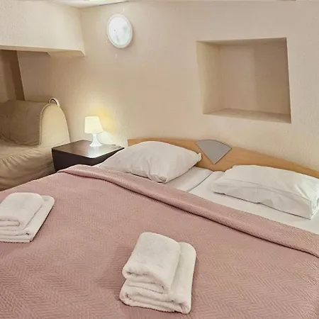 Statek 014 Z Osobna Sypialnia I Antresola Przy Plazy Miedzyzdroje