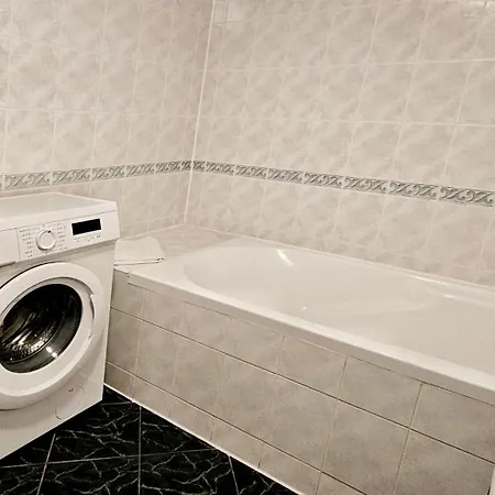 Statek 014 Z Osobna Sypialnia I Antresola Przy Plazy Appartamento